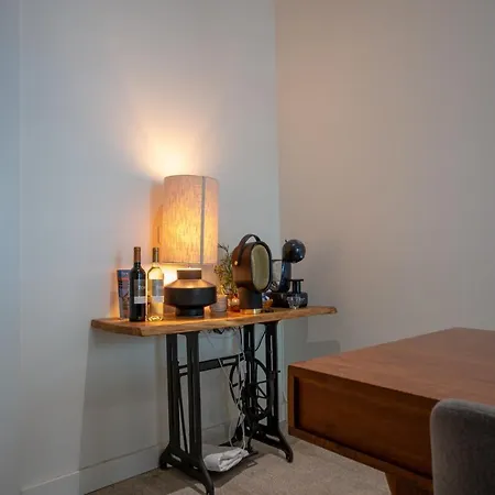 Trendy Formosa Apartment